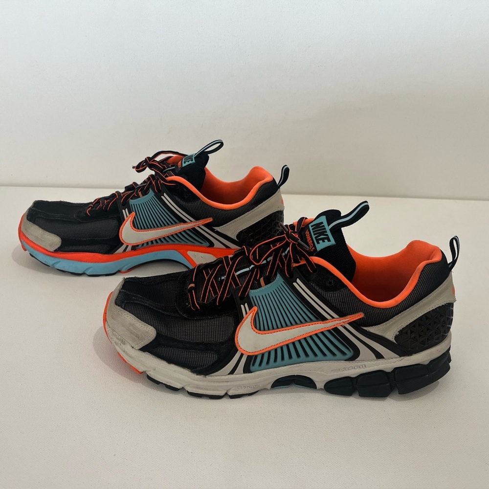 Nike Vomero 5